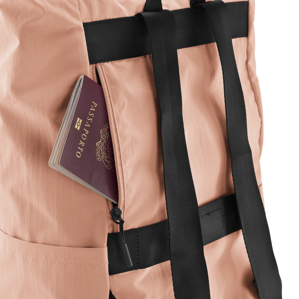 SOFT Rucksack 22L - Salmon Pink