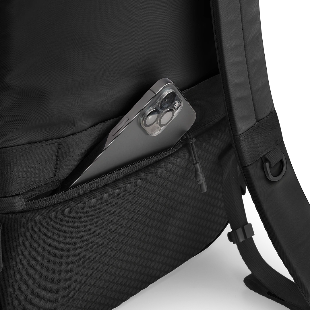 Iconic Backpack 29L - Black